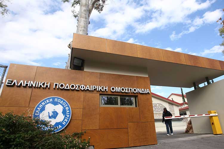 Μένουν ελεύθεροι ποδοσφαιριστές που δεν χρησιμοποιήθηκαν για μια αγωνιστική σεζόν ή για 12 ημερολογιακούς μήνες!